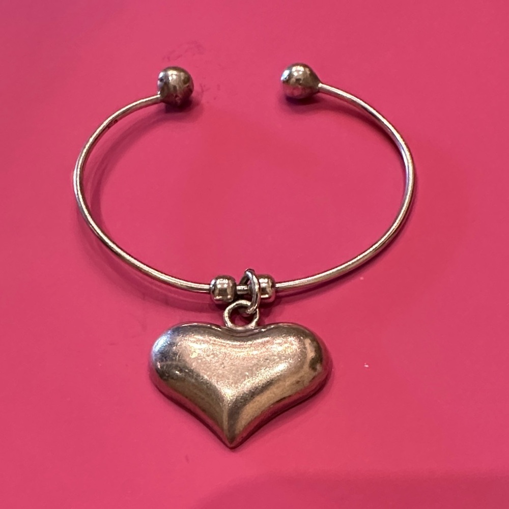 Elegant 925 sterling silver Heart Charm Bracelet
